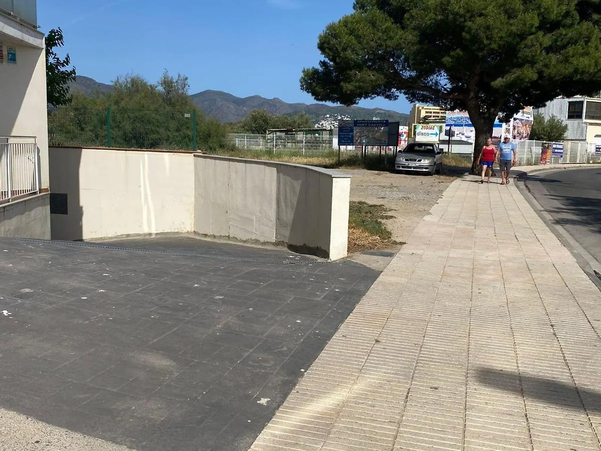 Luminoso Apartamento Con Piscina, Terraza Y Parking, Cerca De La Playa En Santa Margarida - Es-228-125 Roses Appartamento